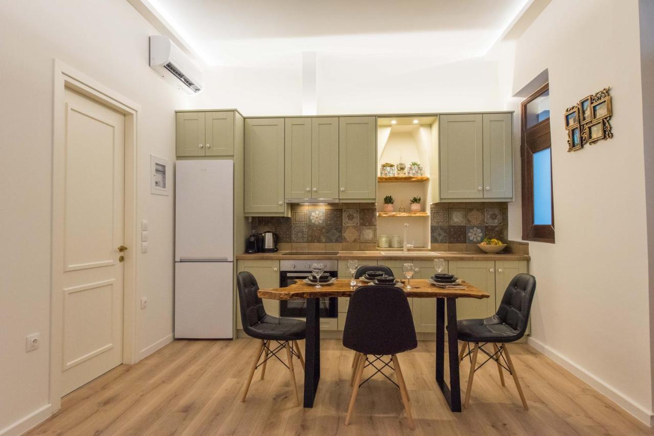 1571_ Suites A2 Nafpaktos Extérieur photo