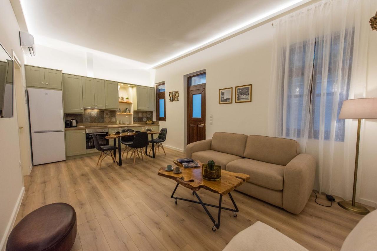 1571_ Suites A2 Nafpaktos Extérieur photo