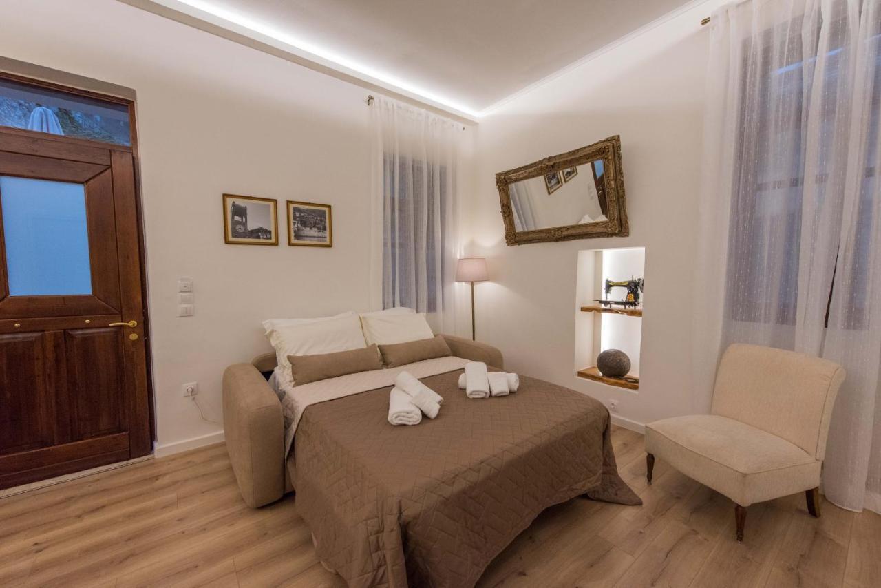 1571_ Suites A2 Nafpaktos Extérieur photo