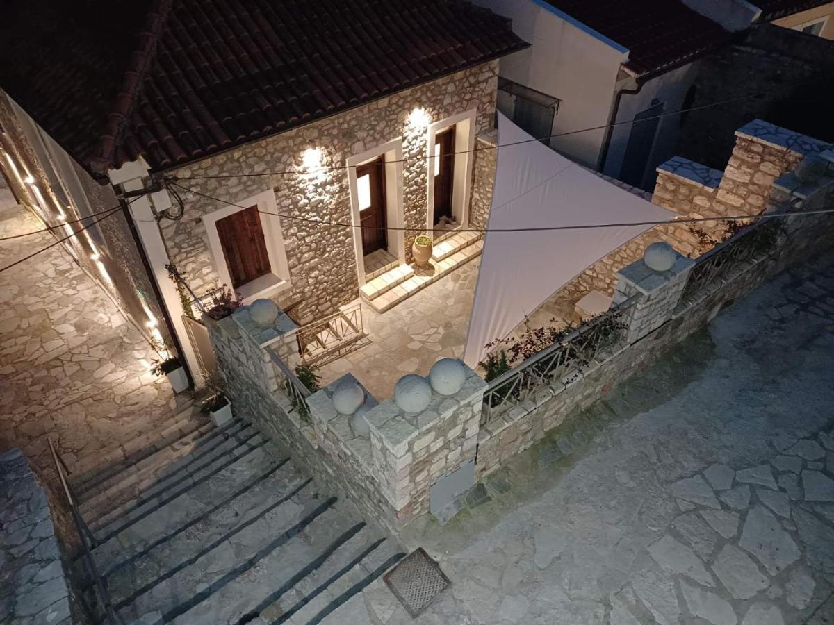 1571_ Suites A2 Nafpaktos Extérieur photo
